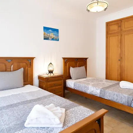 Magdalena * Albufeira